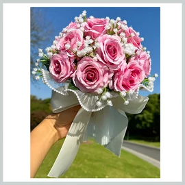 Esküvői menyasszonyi csokor –  pink művirágból, szatén szalaggal 39965718pi