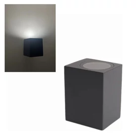 Fali lámpa – négyzet alakú, IP65, 014821