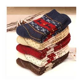 Téli zokni szett – 10 pár, random mintával – XF2485240
