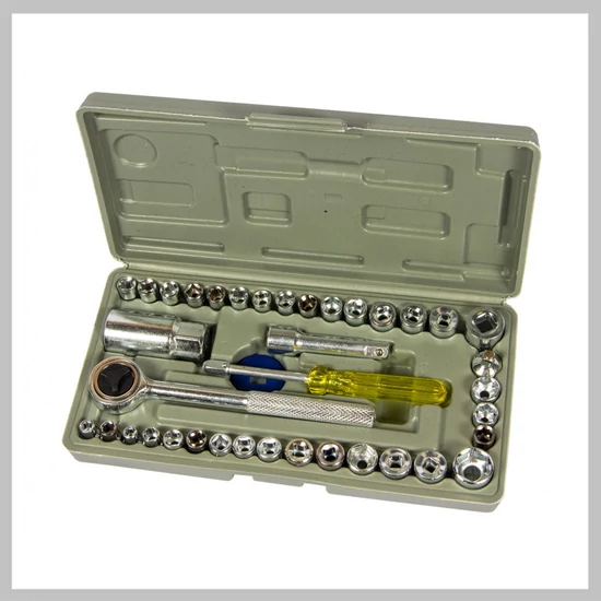 24 db-os szerszámkészlet - holm0426