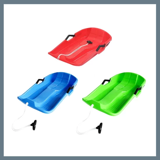 Műanyag szánkó háttámlával, fékekkel és húzókötéllel a18304