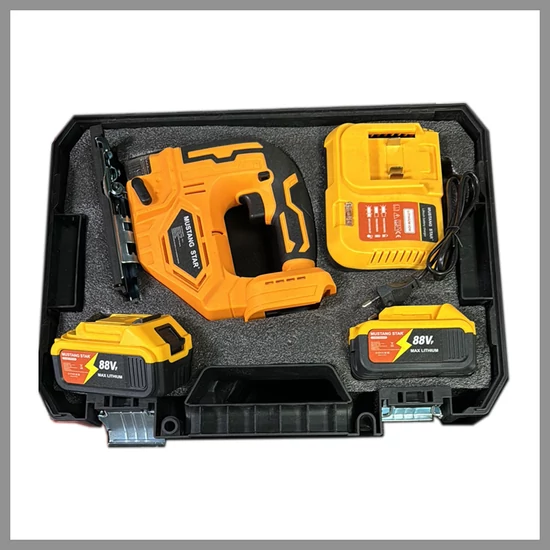 MUSTANG STAR MS-09 Lítium Akkumulátoros Íves Fűrész – 2 Akkumulátorral és Töltővel MS-09