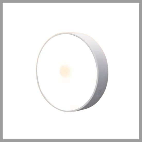 Mozgásérzékelős elemes lámpa