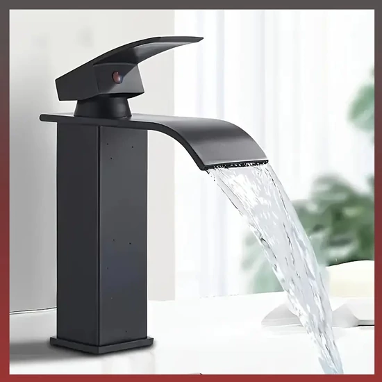 Fekete mosogató csaptelep CQ1567352 