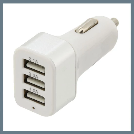 Autós USB adapter – 3 portos, 12/24V szivargyújtóhoz, 5V/2100mA kimenettel 07407