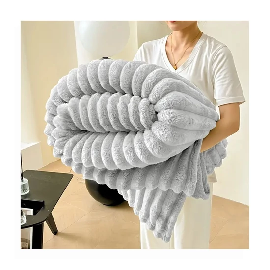 Plüss ágytakaró, világosszürke– KQ4353389-180VSZ, 180 x 200 cm